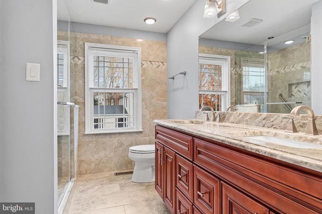 125 SCARLET DR, Conshohocken, PA 19428