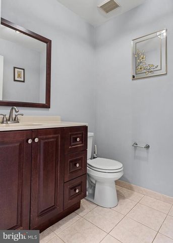 125 SCARLET DR, Conshohocken, PA 19428