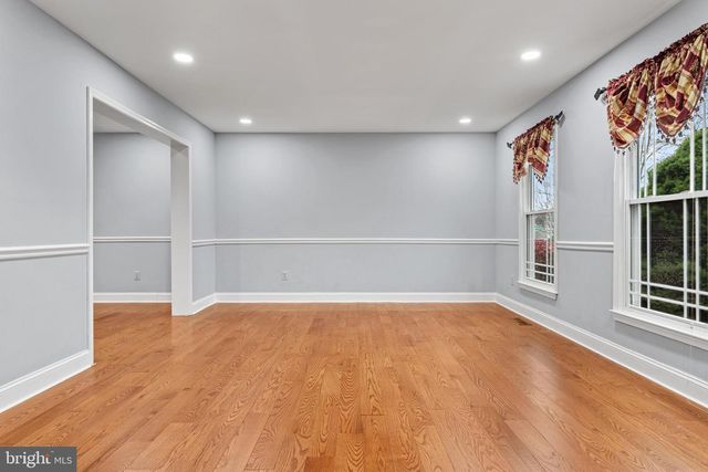 125 SCARLET DR, Conshohocken, PA 19428