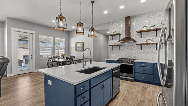 2538 Fryingpan Drive, Grand Junction, CO 81505