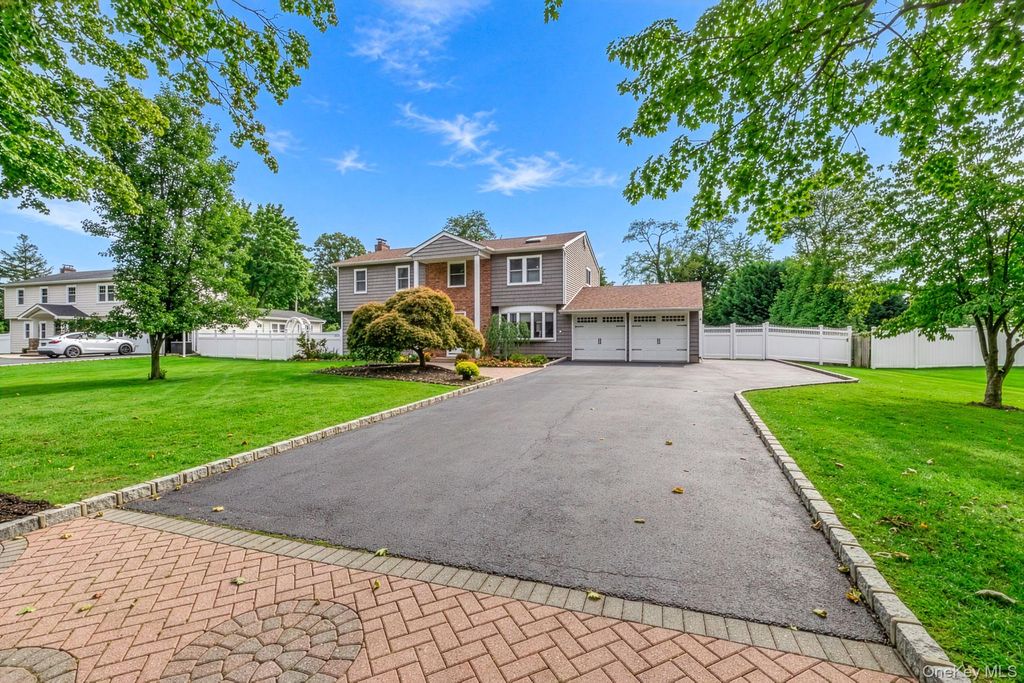 24 Frank Street, Smithtown, NY 11787 — exterior