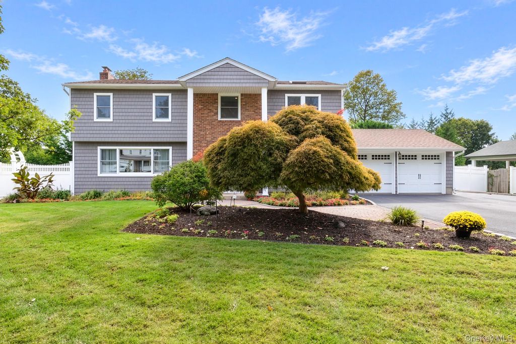 24 Frank Street, Smithtown, NY 11787 — photo 3