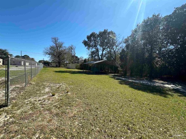 8516 Gulf Beach Hwy, Pensacola, FL 32507