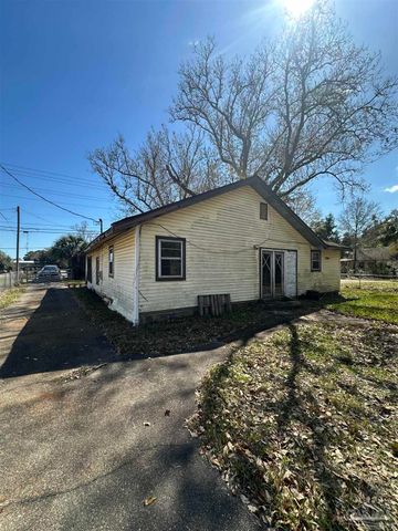 8516 Gulf Beach Hwy, Pensacola, FL 32507