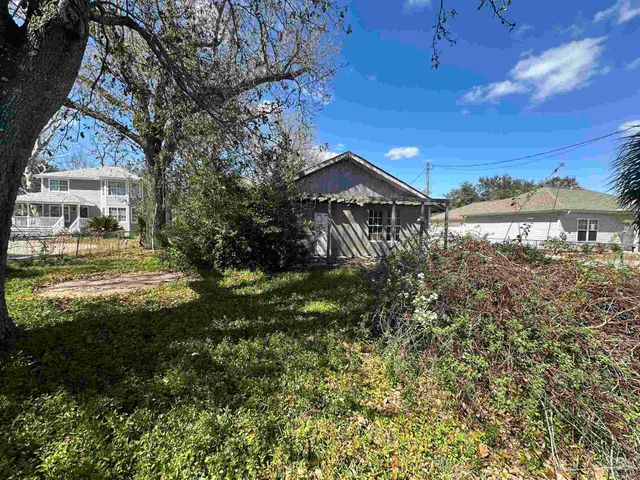 8516 Gulf Beach Hwy, Pensacola, FL 32507
