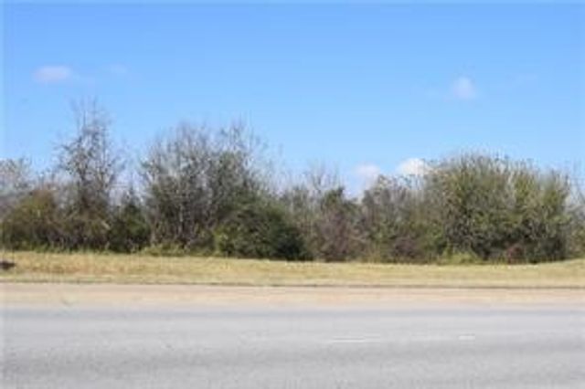 400 N Progress Avenue, Siloam Springs, AR 72761