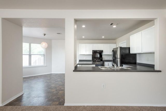4618 Lyra CIR, Austin, TX 78744