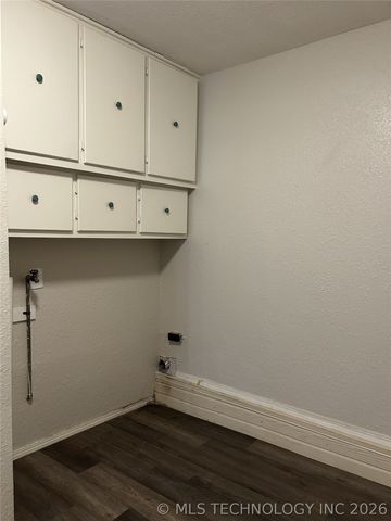 1618 Mount Washington Street, Ardmore, OK 73401