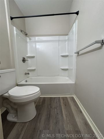 1618 Mount Washington Street, Ardmore, OK 73401