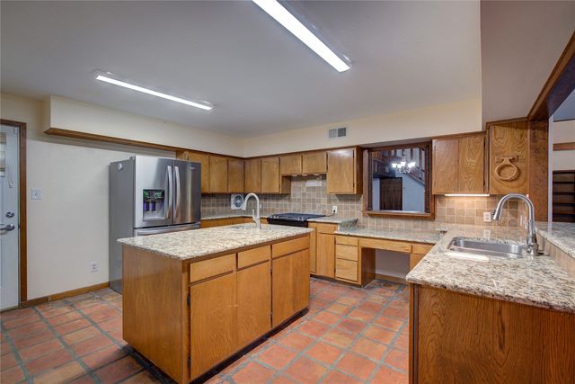950 Gilmer Road, Winnsboro, TX 75494