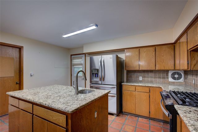 950 Gilmer Road, Winnsboro, TX 75494