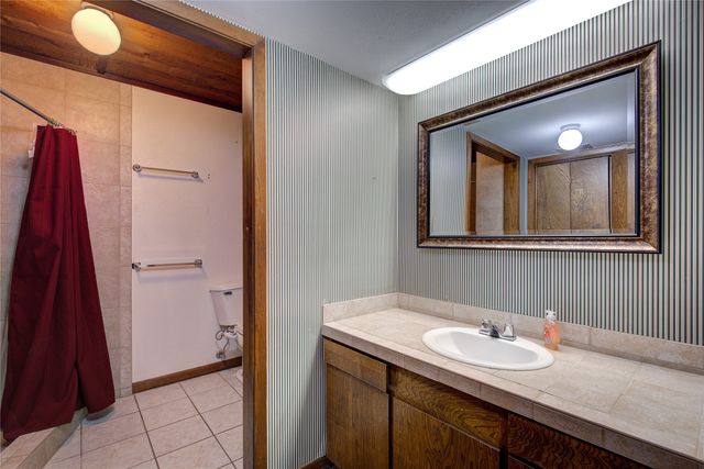 950 Gilmer Road, Winnsboro, TX 75494