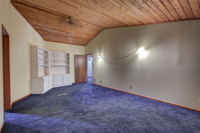 950 Gilmer Road, Winnsboro, TX 75494