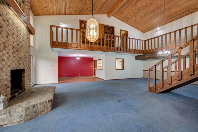 950 Gilmer Road, Winnsboro, TX 75494