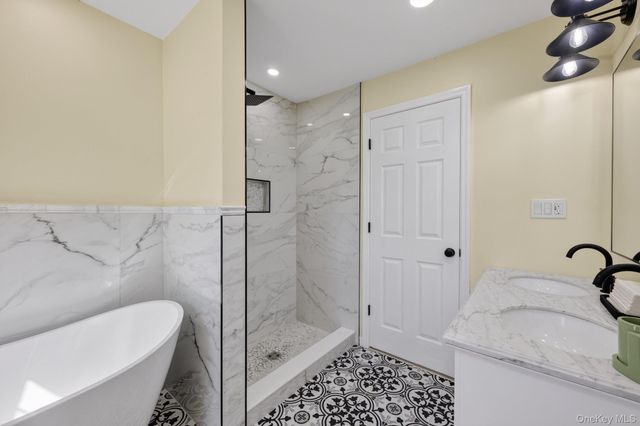 669 Vassar Road, Poughkeepsie, NY 12603