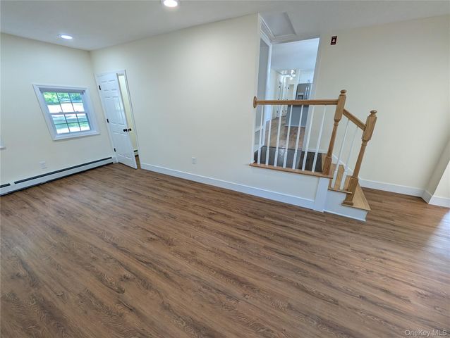 669 Vassar Road, Poughkeepsie, NY 12603