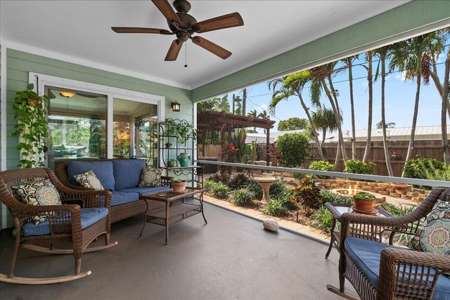 8093 SE Carlton Street, Hobe Sound, FL 33455