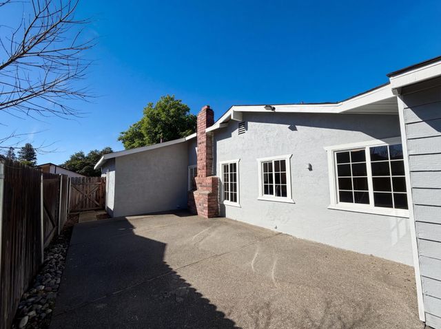 6909 Kittery Ave, Citrus Heights, CA 95621