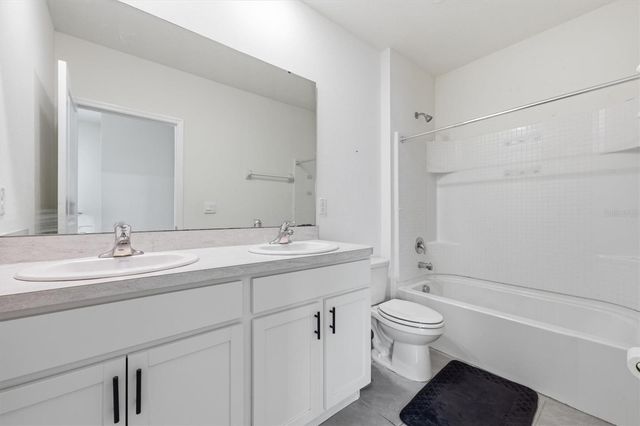 5608 WANDERING WILLOW DRIVE, Wesley Chapel, FL 33545