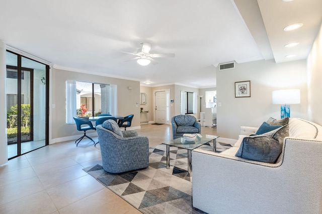 15351 Strathearn Drive 10302, Delray Beach, FL 33446