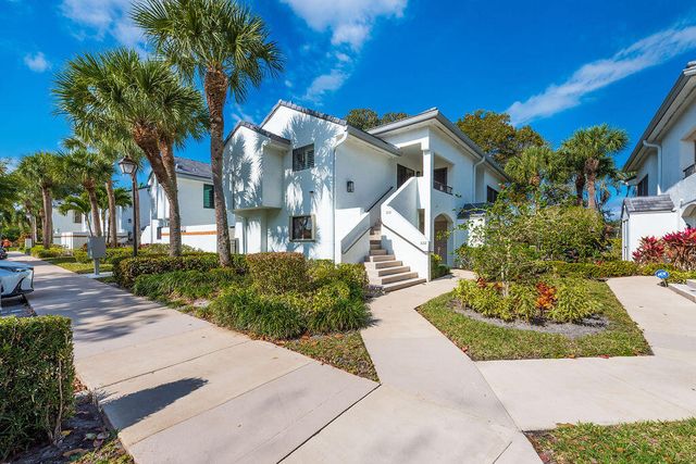 15351 Strathearn Drive 10302, Delray Beach, FL 33446