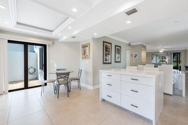 15351 Strathearn Drive 10302, Delray Beach, FL 33446