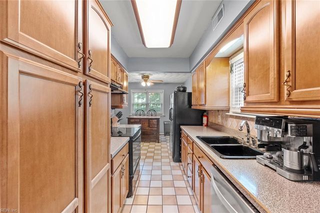 735 Roosevelt AVE, Virginia Beach, VA 23462