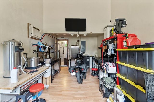 735 Roosevelt AVE, Virginia Beach, VA 23462
