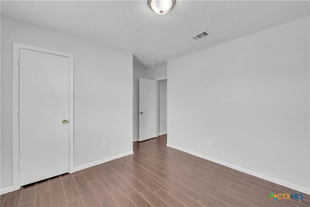 4300 Beach Ball Drive, Killeen, TX 76549