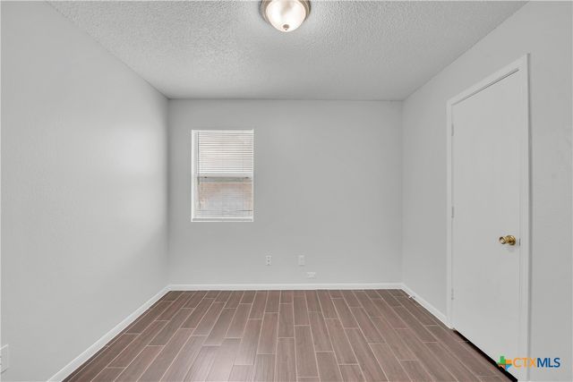 4300 Beach Ball Drive, Killeen, TX 76549
