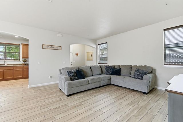 651 Livingston Avenue, King City, CA 93930