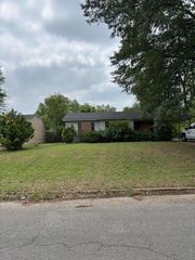 1423 ABERNATHY RD, Memphis, TN 38116