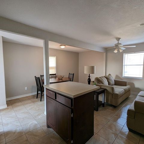 1102 Ann 1, Pasadena, TX 77506