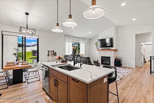 13740 N Ramore CT, Rathdrum, ID 83858