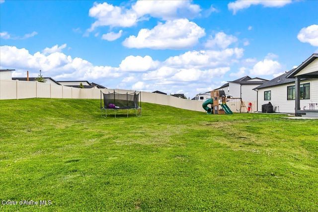 13740 N Ramore CT, Rathdrum, ID 83858