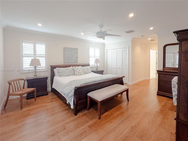 9350 SW 120th St, Miami, FL 33176