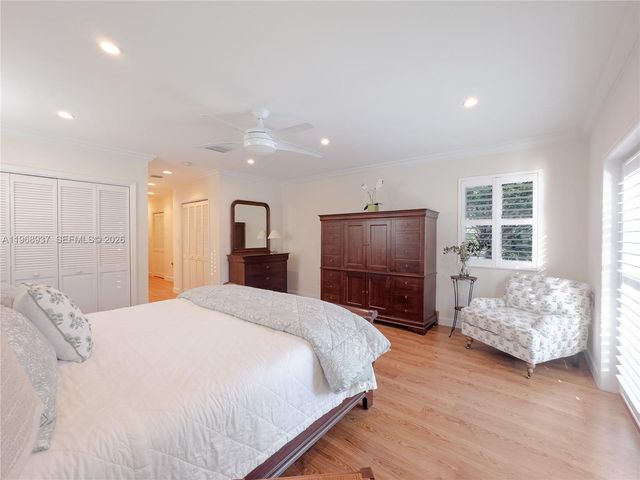 9350 SW 120th St, Miami, FL 33176