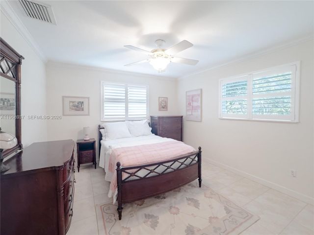 9350 SW 120th St, Miami, FL 33176