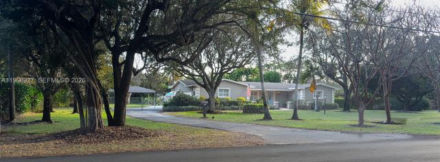 9350 SW 120th St, Miami, FL 33176