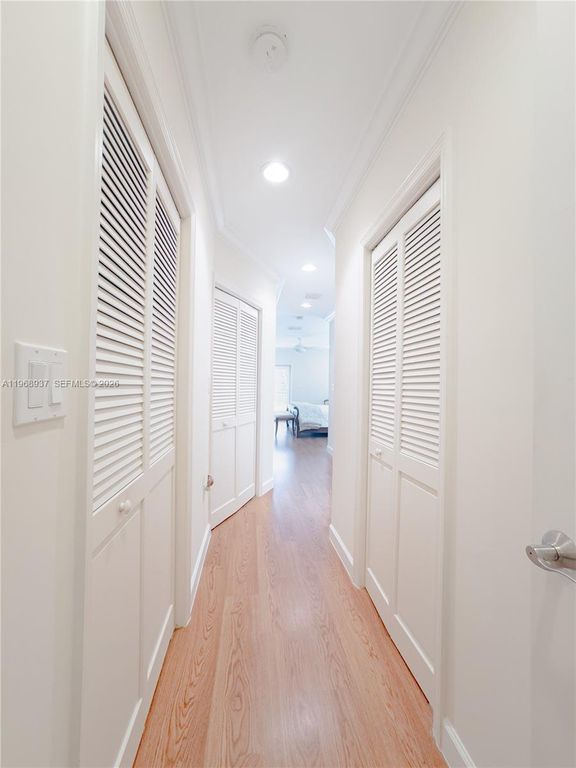 Image 17 of property listing at 9350 SW 120th St, Miami, FL 33176