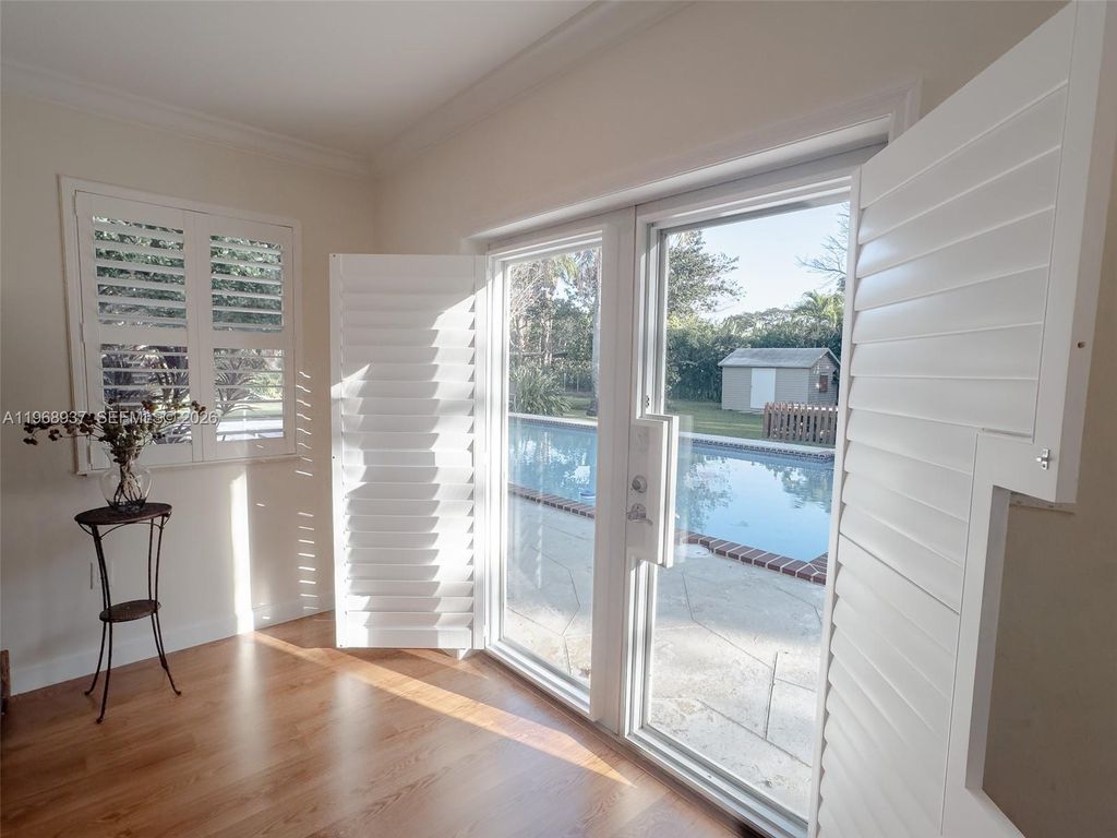 Image 22 of property listing at 9350 SW 120th St, Miami, FL 33176