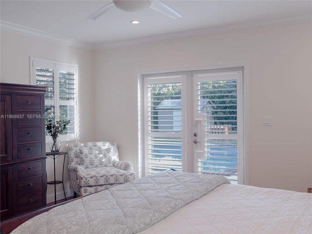 Image 23 of property listing at 9350 SW 120th St, Miami, FL 33176