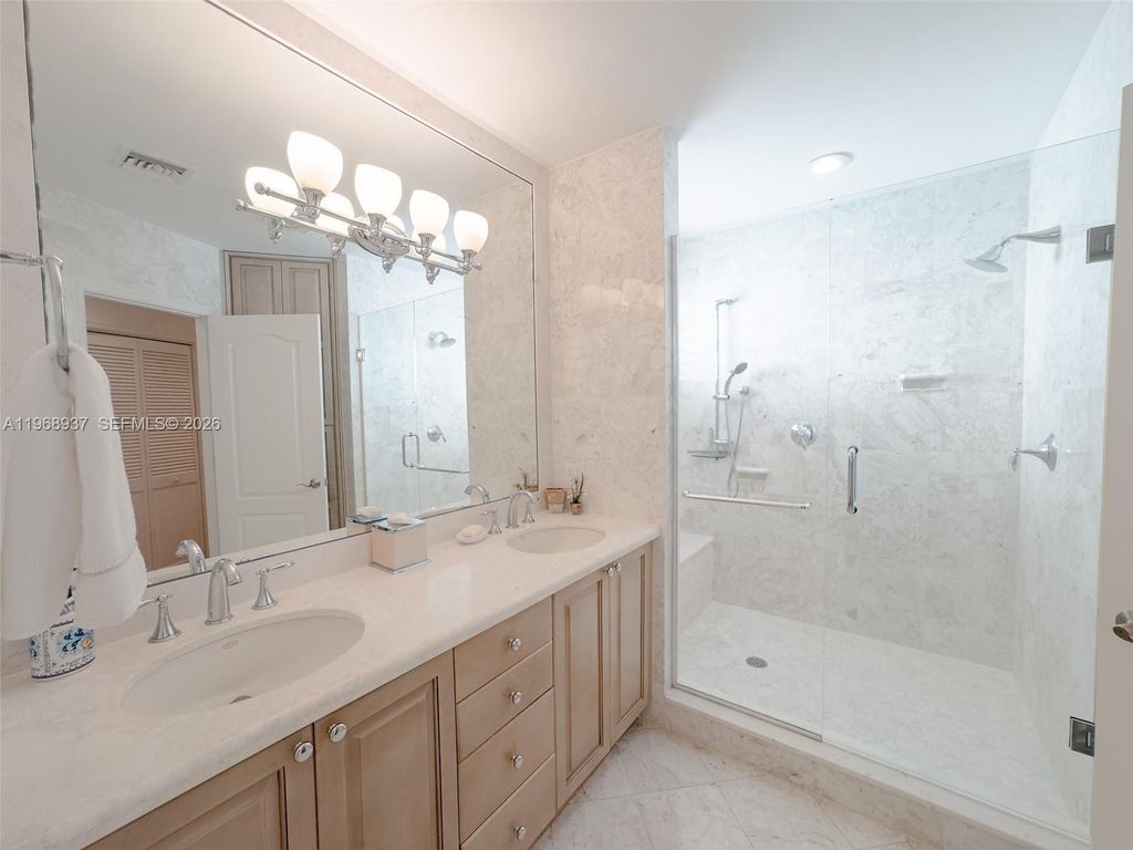 Image 24 of property listing at 9350 SW 120th St, Miami, FL 33176