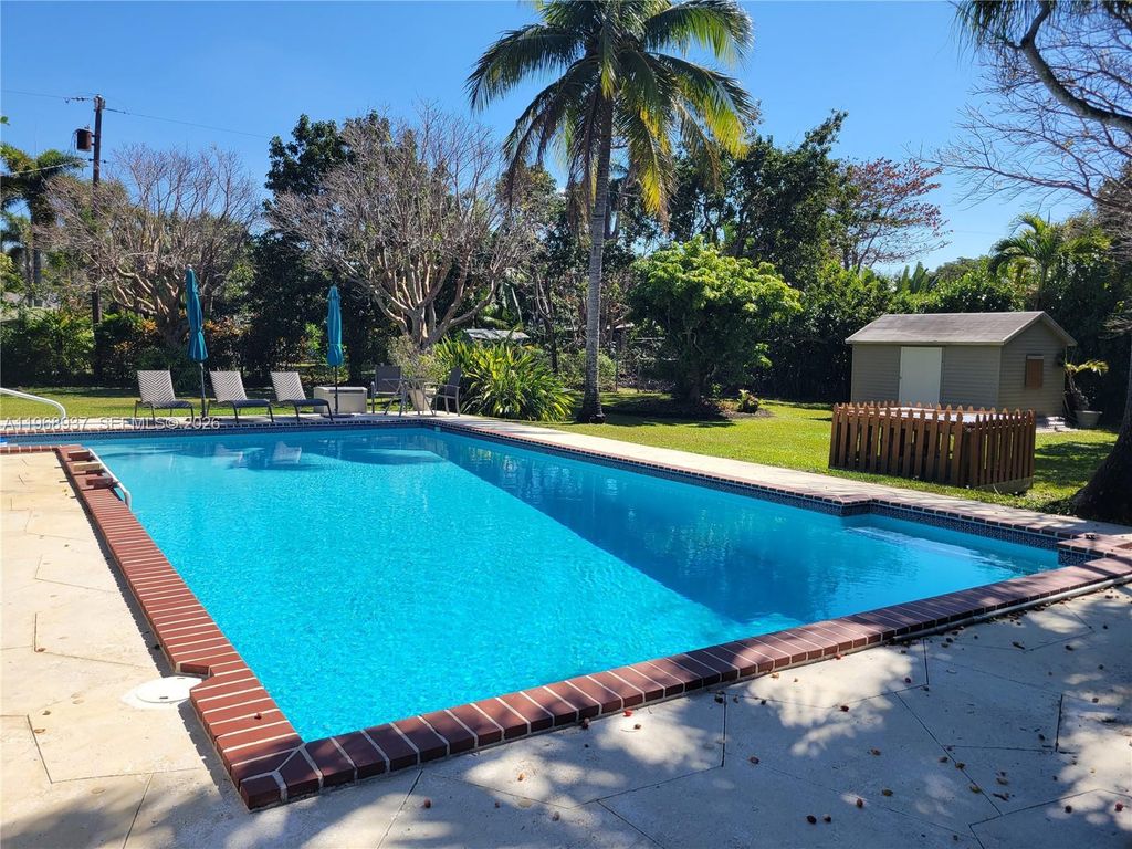 Image 36 of property listing at 9350 SW 120th St, Miami, FL 33176