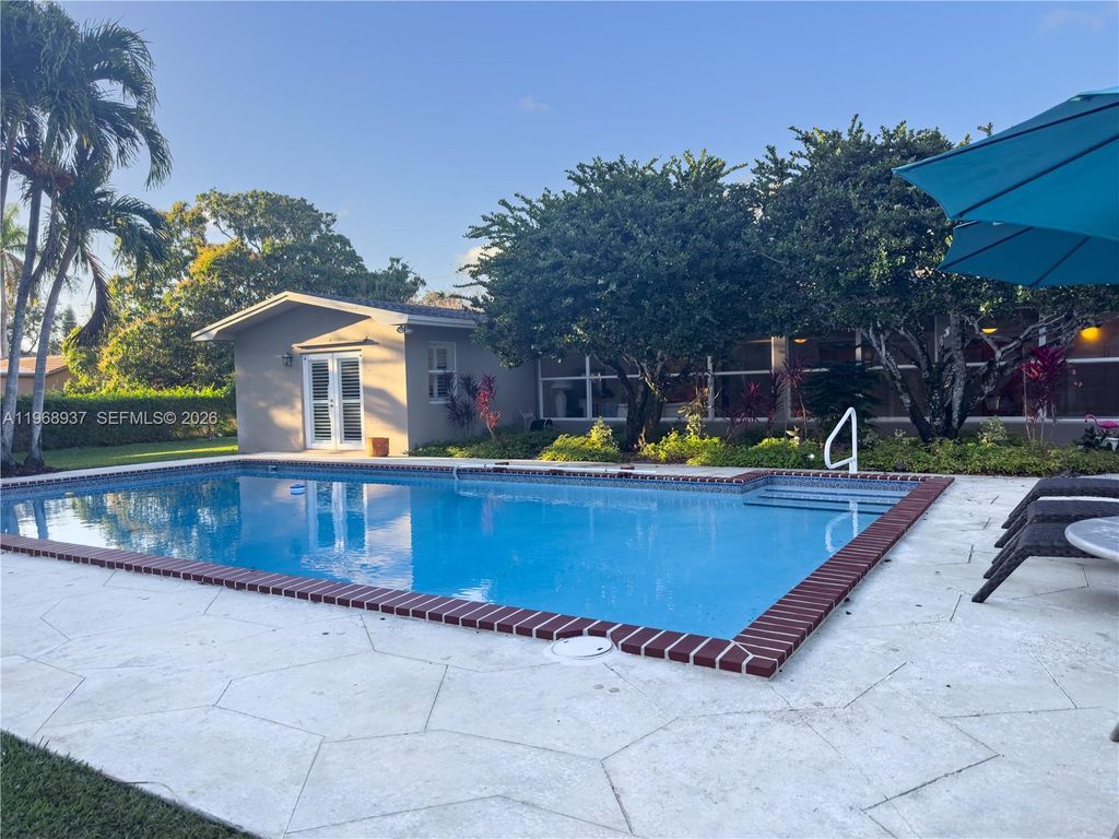 Image 39 of property listing at 9350 SW 120th St, Miami, FL 33176