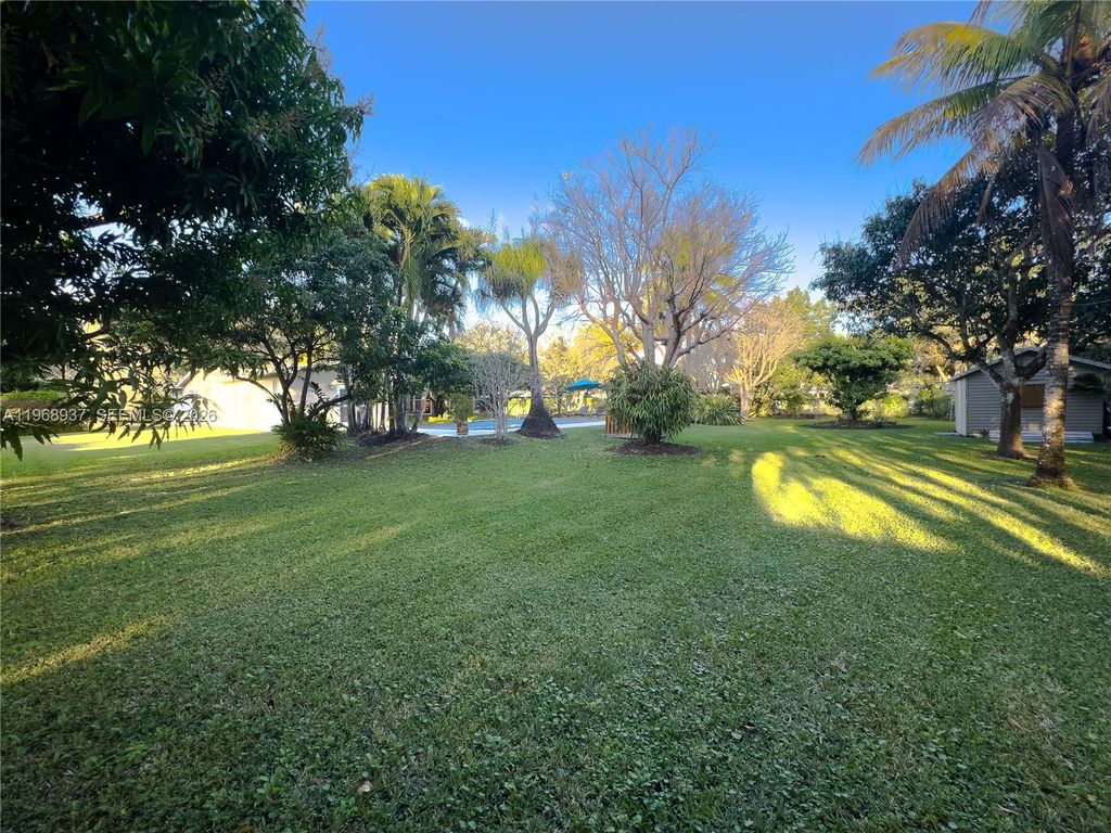 Image 45 of property listing at 9350 SW 120th St, Miami, FL 33176