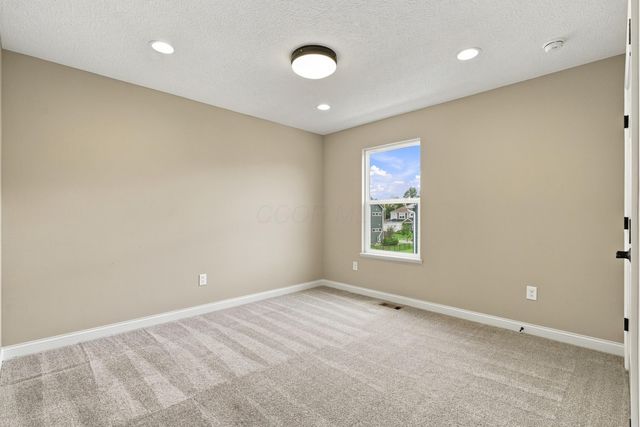 9144 Coe Drive, Plain City, OH 43064