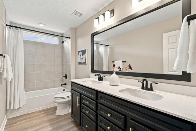 9144 Coe Drive, Plain City, OH 43064