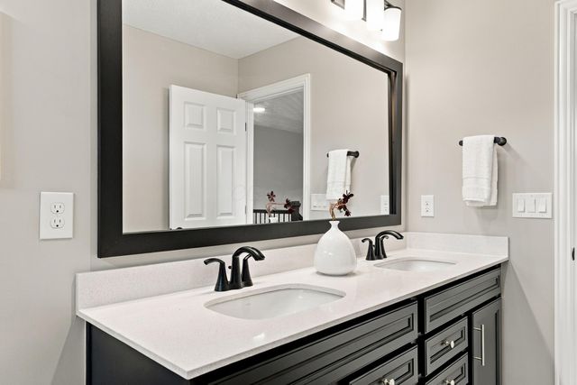 9144 Coe Drive, Plain City, OH 43064