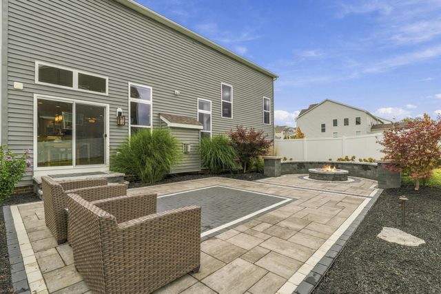 9144 Coe Drive, Plain City, OH 43064
